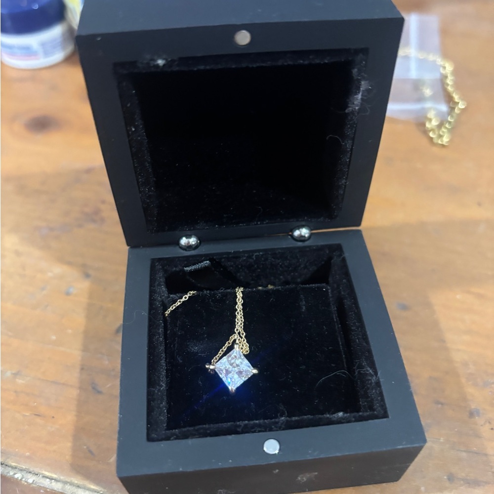Gold Diamond Necklace - Diamond Hexus